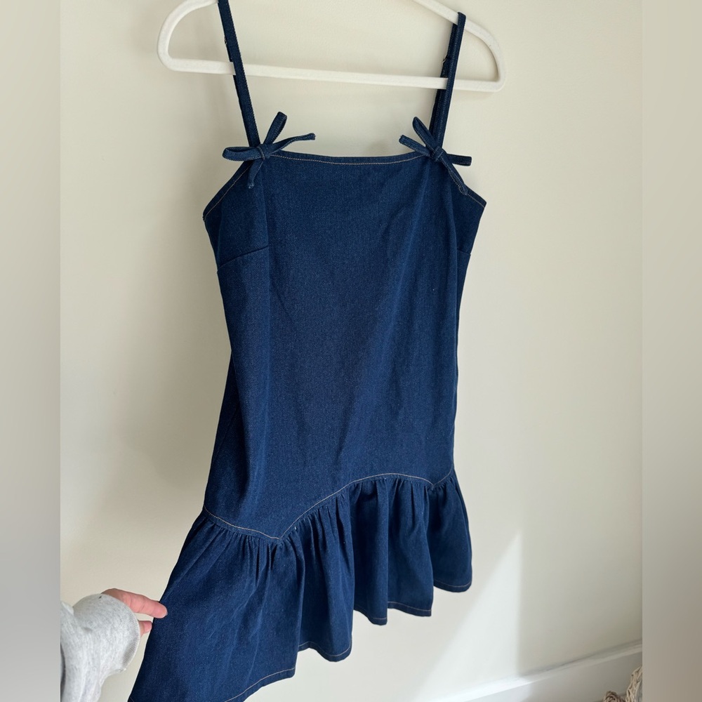 Avec Les Filles Dark Wash Denim Ruffle Mini Dress – Size M